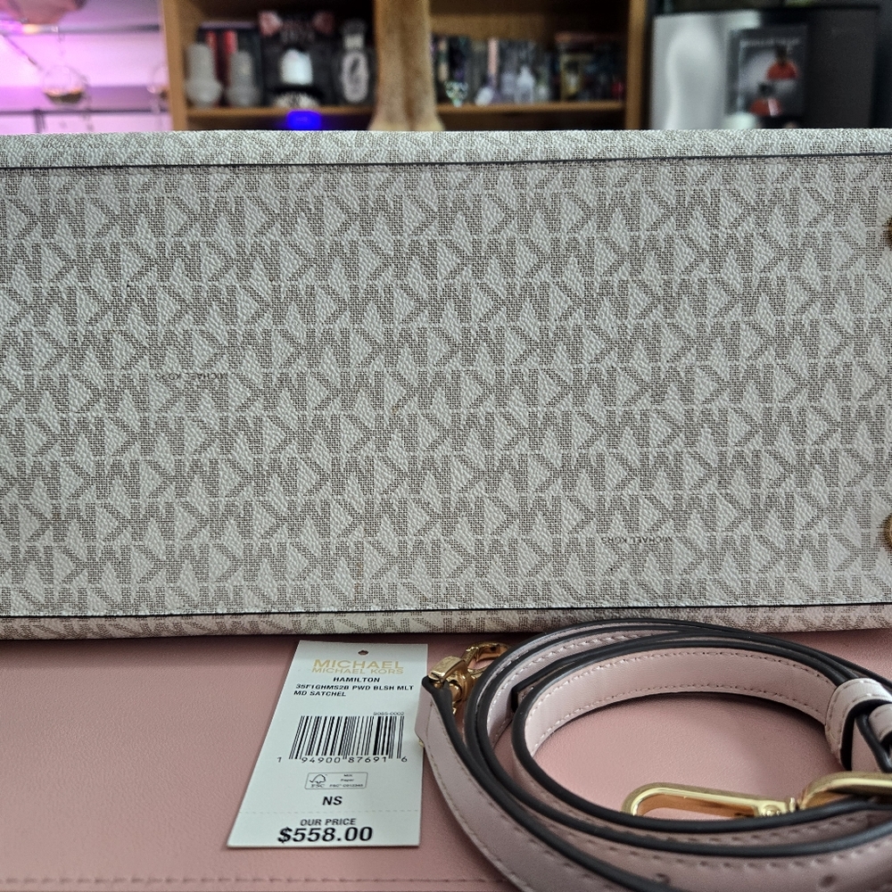Michael Kors Beige and Pink Hamilton Satchel and Jet Set Travel Wallet Set - Picture 11 of 16